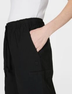 Sweaty Betty Quinn Cargo Pants - Black -Elevate Fitwear Sales Store sweaty betty quinn cargo pants black SB8304 001 3